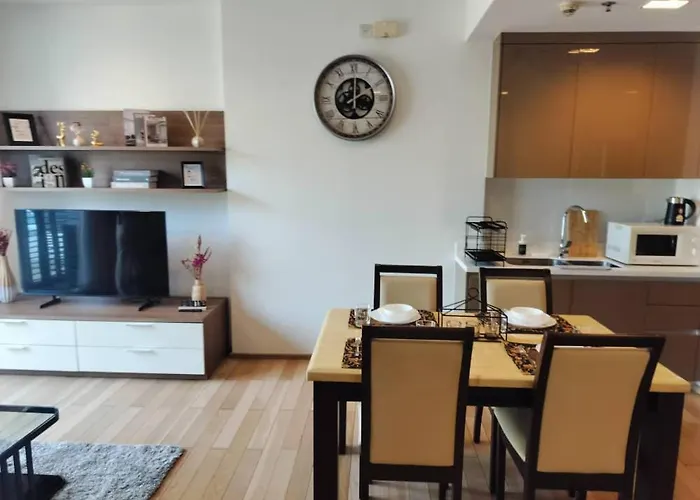 公寓 Spacious 2br - 5 Min Bts Thonglor 曼谷