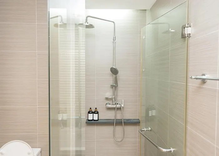 Spacious 2br - 5 Min Bts Thonglor 公寓