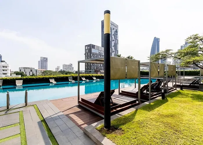 Spacious 2br - 5 Min Bts Thonglor 公寓