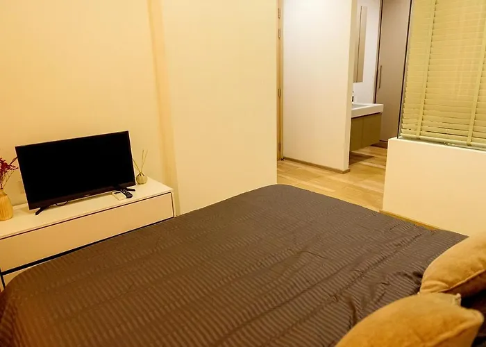 Spacious 2br - 5 Min Bts Thonglor 公寓 *