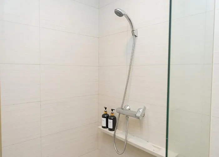 Spacious 2br - 5 Min Bts Thonglor 公寓 曼谷