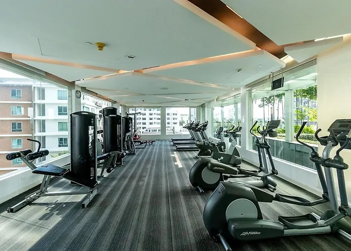 Spacious 2br - 5 Min Bts Thonglor 曼谷