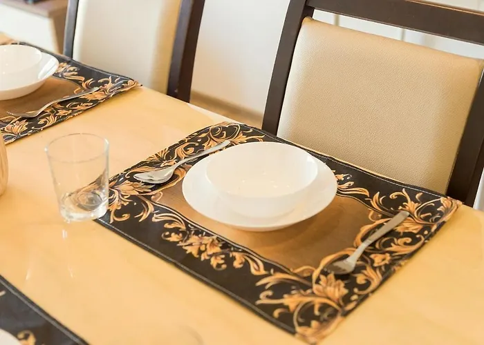 Spacious 2br - 5 Min Bts Thonglor 曼谷