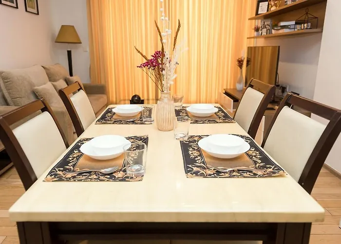 Spacious 2br - 5 Min Bts Thonglor 曼谷