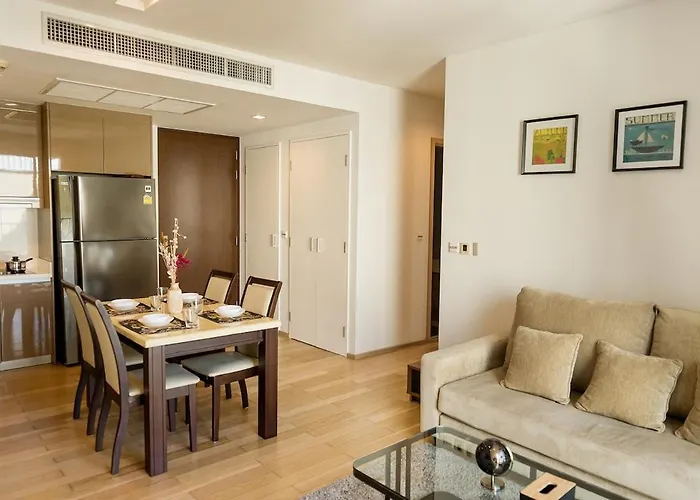 Spacious 2br - 5 Min Bts Thonglor 公寓